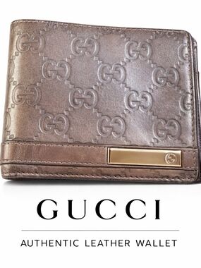 Gucci Brown Embossed GG Leather Card & Key Holder with Gold Bar Authentic